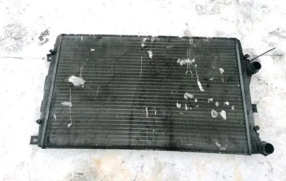 Coolant radiator