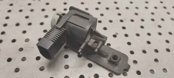 Audi A6 S6 C5 4B Vacuum valve 4B0906269B