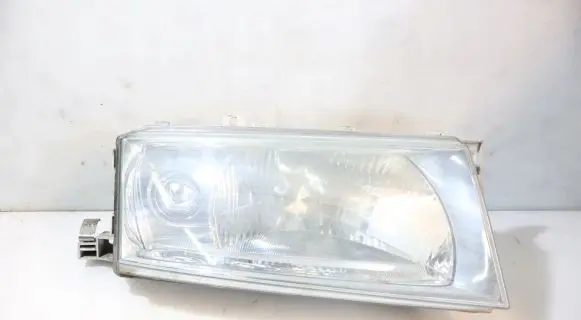 Skoda Octavia Mk2 (1Z) Headlight/headlamp