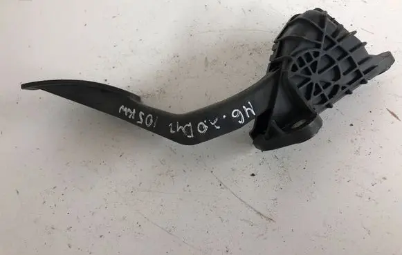 Mazda 6 Accelerator throttle pedal 1988003400