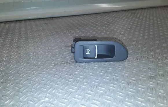 Volkswagen Golf VI Electric window control switch 5K0959855