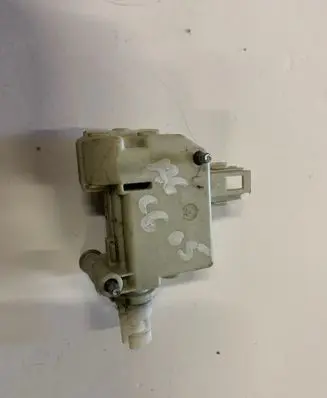 Audi A6 S6 C6 4F Central locking motor 3B0959781 4F0962153