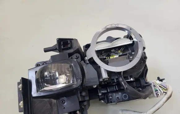 Mazda 6 Headlight/headlamp 37500-15268