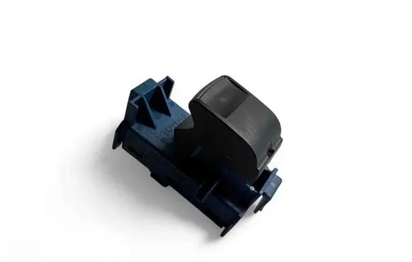 Toyota Avensis T270 Electric window control switch 8481005070