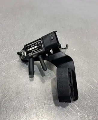 Alfa Romeo Stelvio Exhaust gas pressure sensor 55241075 0281006287