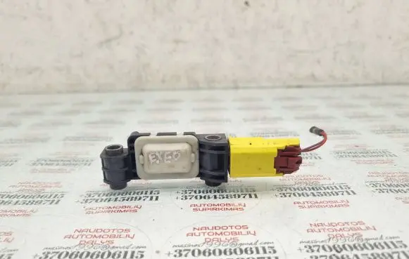 Seat Exeo (3R) Airbag deployment crash/impact sensor 8J0959651