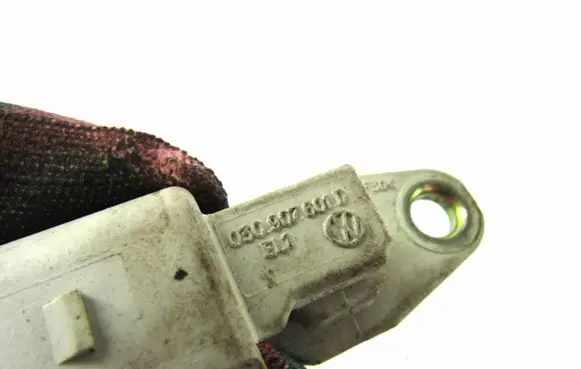Volkswagen Golf V Detonation knock sensor 030907601D