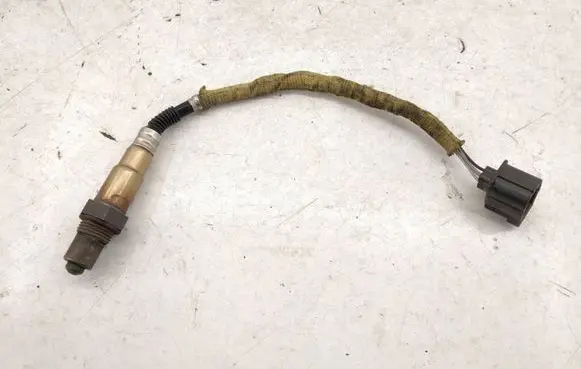 Mercedes-Benz ML W164 Lambda probe sensor A0035428218 0035428218