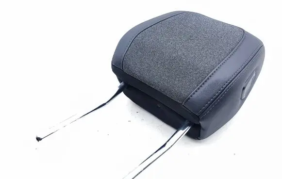 Peugeot 508 II Front seat headrest 