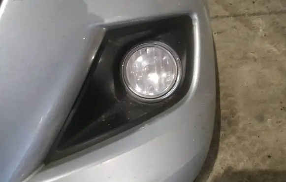 Peugeot 207 Front bumper lower grill 