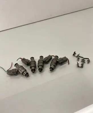 Mitsubishi Lancer X Fuel injectors set MR988977