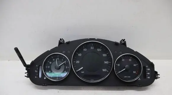 Mercedes-Benz CLS C219 Speedometer (instrument cluster) A2195406511