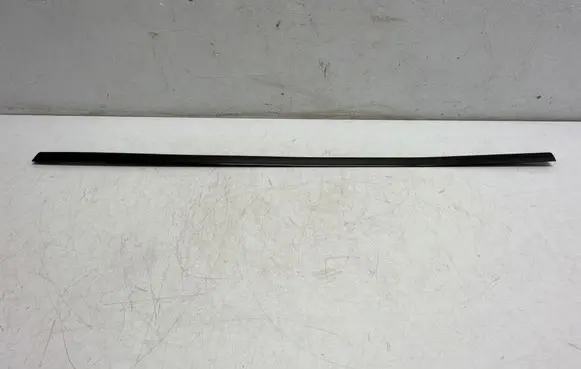 Opel Adam Rear side glass trim K964 02032016 9732403