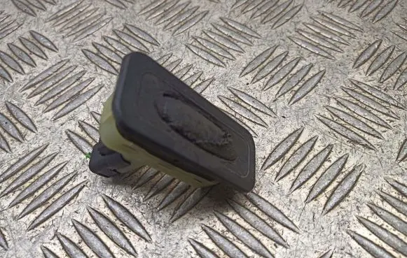 Renault Clio III Tailgate/trunk/boot exterior handle 