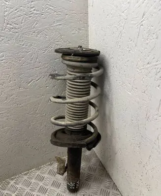 Volvo V50 Front shock absorber with coil spring 30736755