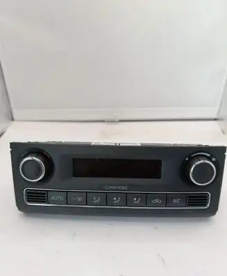Skoda Fabia Mk2 (5J) Climate control unit 5J0907044D