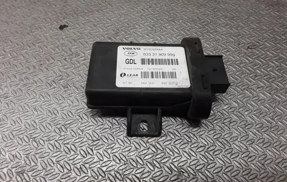 Volvo XC70 Light module LCM 30782658AA