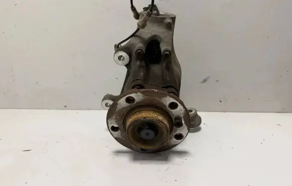 BMW 3 GT F34 Front wheel hub 6858322