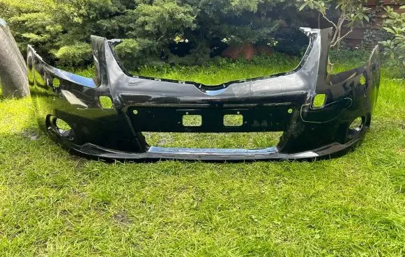 Toyota Avensis T270 Front bumper 5211905190 5211905200