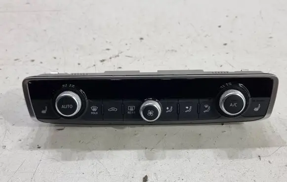 Audi A3 S3 8V Climate control unit 8V0820043AF 901561470005