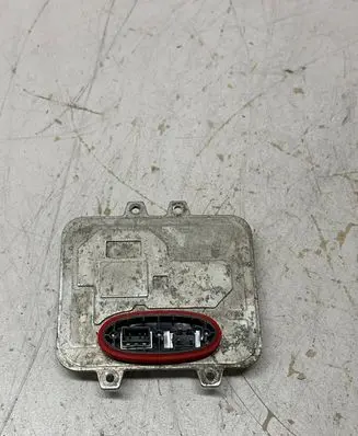 Mercedes-Benz Vito Viano W639 Headlight ballast module Xenon 5DV00961000