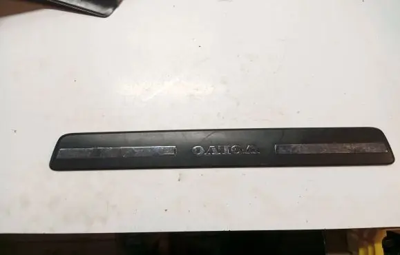 Volvo XC60 Front sill trim cover 31349002