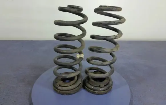 Hyundai Tucson TL Rear coil spring