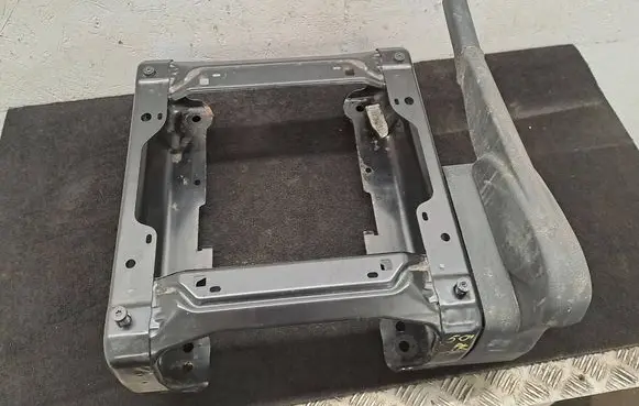 Citroen Jumpy Driver seat console base 1538151X