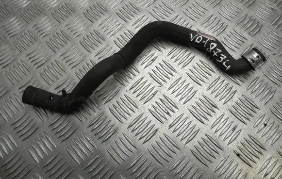 Mercedes-Benz C AMG W204 Engine coolant pipe/hose A2045017182 VD18734