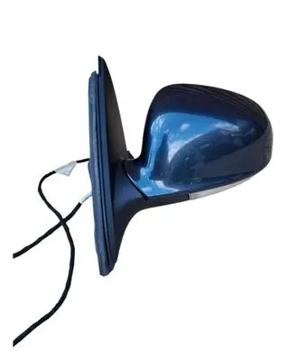 Volkswagen Golf V Front door electric wing mirror 