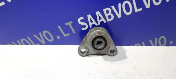 Volvo V70 Engine mount bracket 8666205
