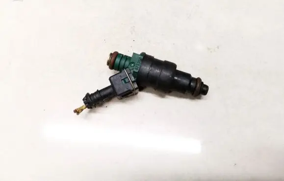 Renault Scenic I Fuel injector 875368