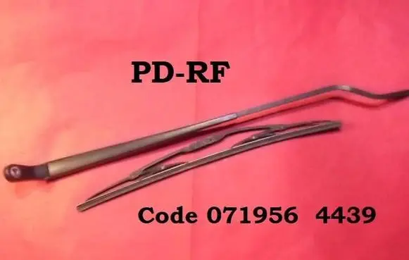 Citroen C5 Front wiper blade arm 071956 4439