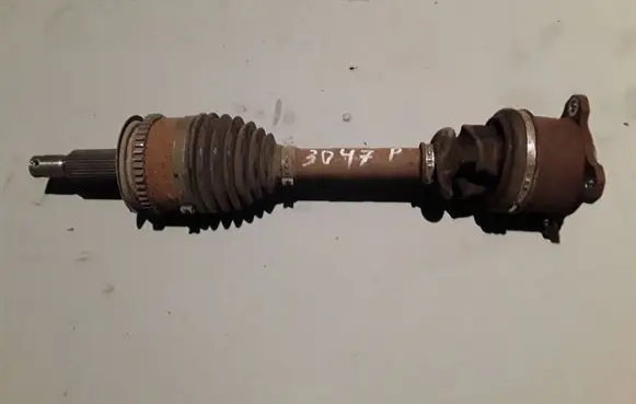 Mitsubishi L200 Front driveshaft 3815A582