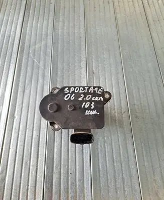 KIA Sportage Intake manifold valve actuator/motor 2838127400