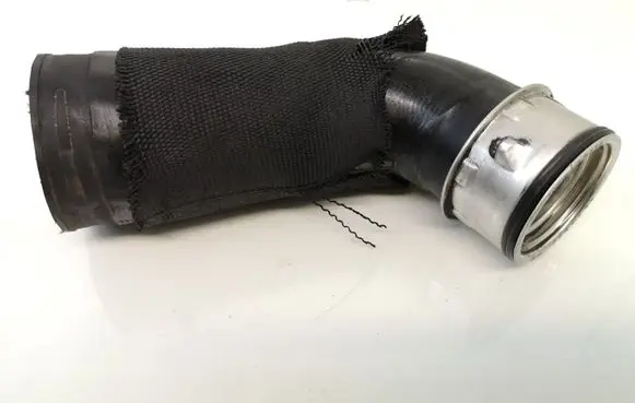 Volkswagen Polo IV 9N3 Intercooler hose/pipe