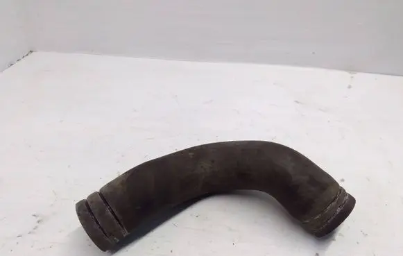 Subaru Forester SF Engine coolant pipe/hose