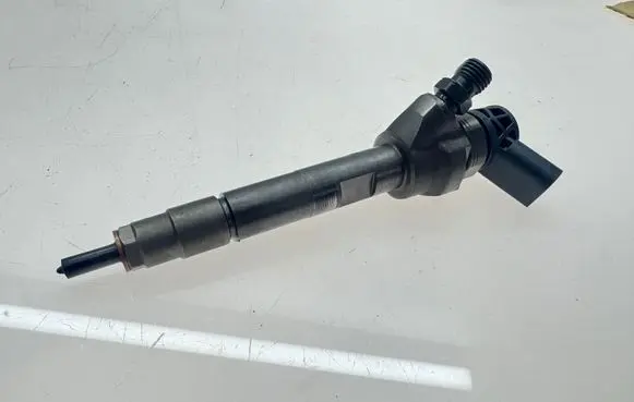 BMW 4 F32 F33 Fuel injector 0445110616