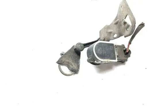 Rear air suspension level height sensor