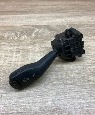 BMW 3 E46 Indicator stalk 8363668M 0110401025