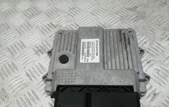 Fiat Qubo Engine control unit/module ECU 51871689 8MS24N8K BC0099353B