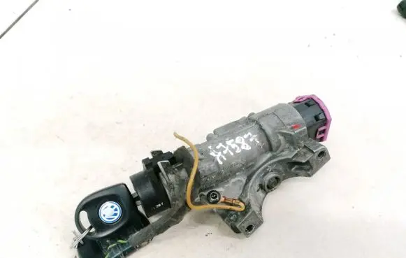 Volkswagen Golf IV Ignition lock 4B0905851C