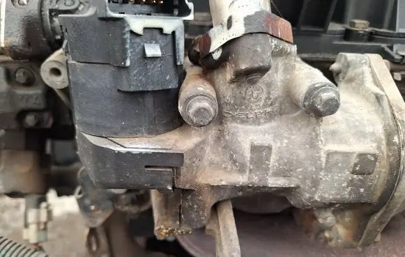 Citroen C5 EGR valve 9681825280