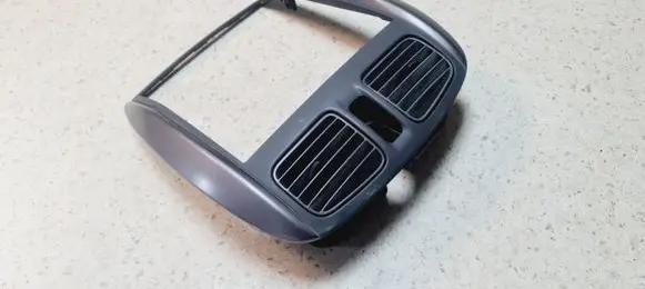 Mazda Premacy Dash center air vent grill B25GGM932RH 990907