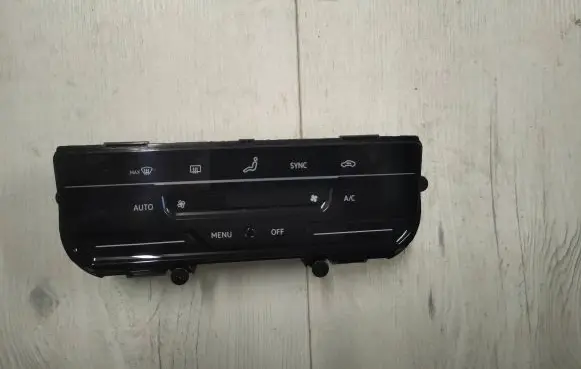 Volkswagen PASSAT B8 Climate control unit 3G8907044P