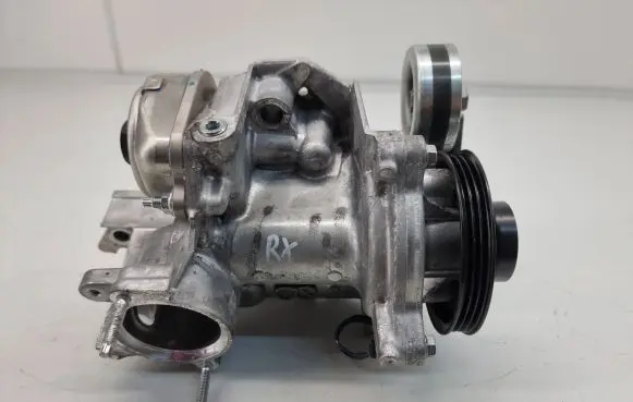 Toyota RAV 4 (XA50) Water pump