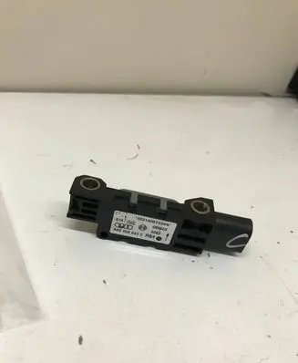 Audi A6 S6 C5 4B Airbag deployment crash/impact sensor 4B0959643C D231A0GT4XBN