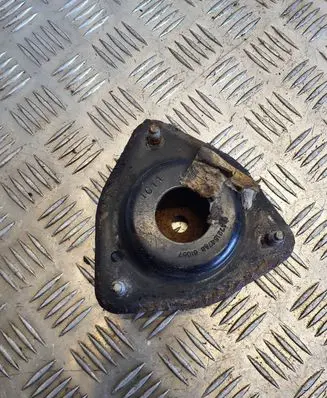 Chrysler Grand Voyager V Coil spring mount 