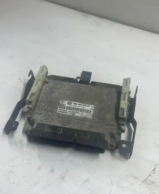 Volkswagen PASSAT B6 Engine control unit/module 06A906033AT 5WP4032003