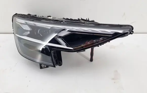 Audi Q8 Headlight/headlamp 4M8941086